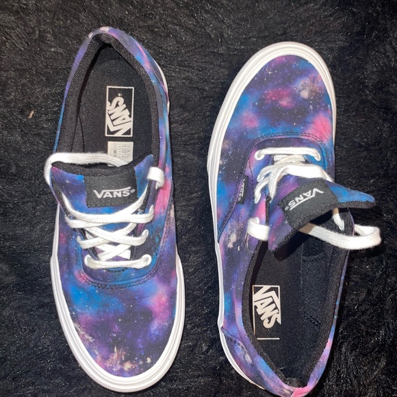 Galaxy Vans - Picture 6 of 11